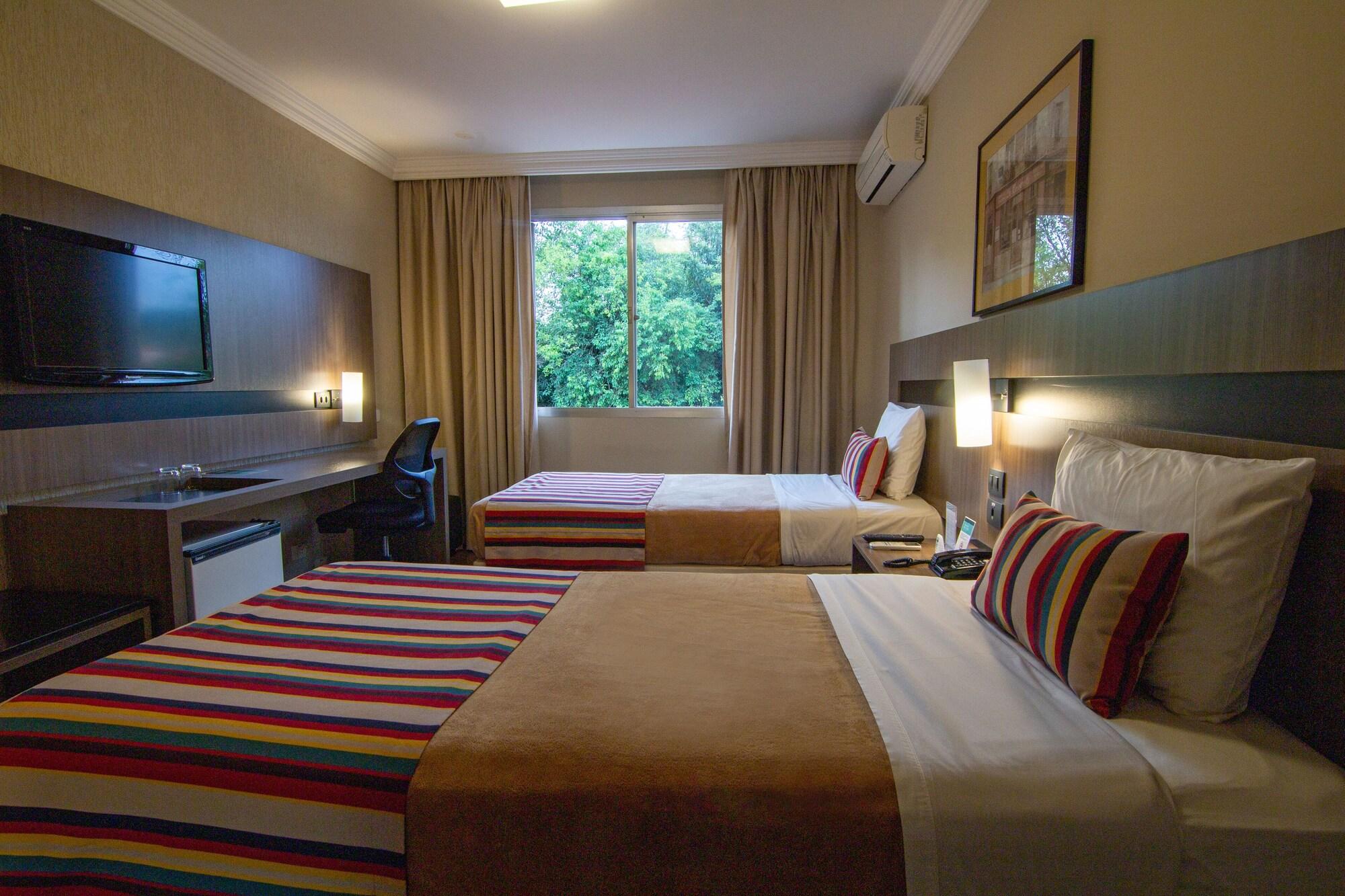 Hotel Deville Express Cascavel Cascavel  Luaran gambar