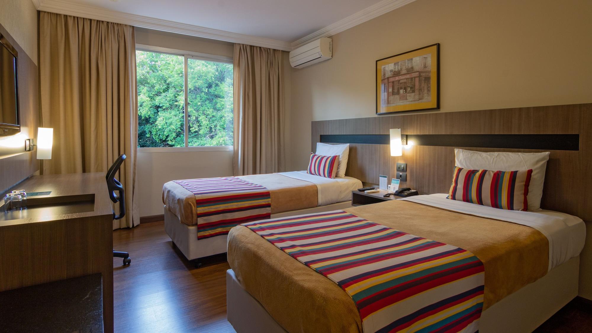 Hotel Deville Express Cascavel Cascavel  Luaran gambar