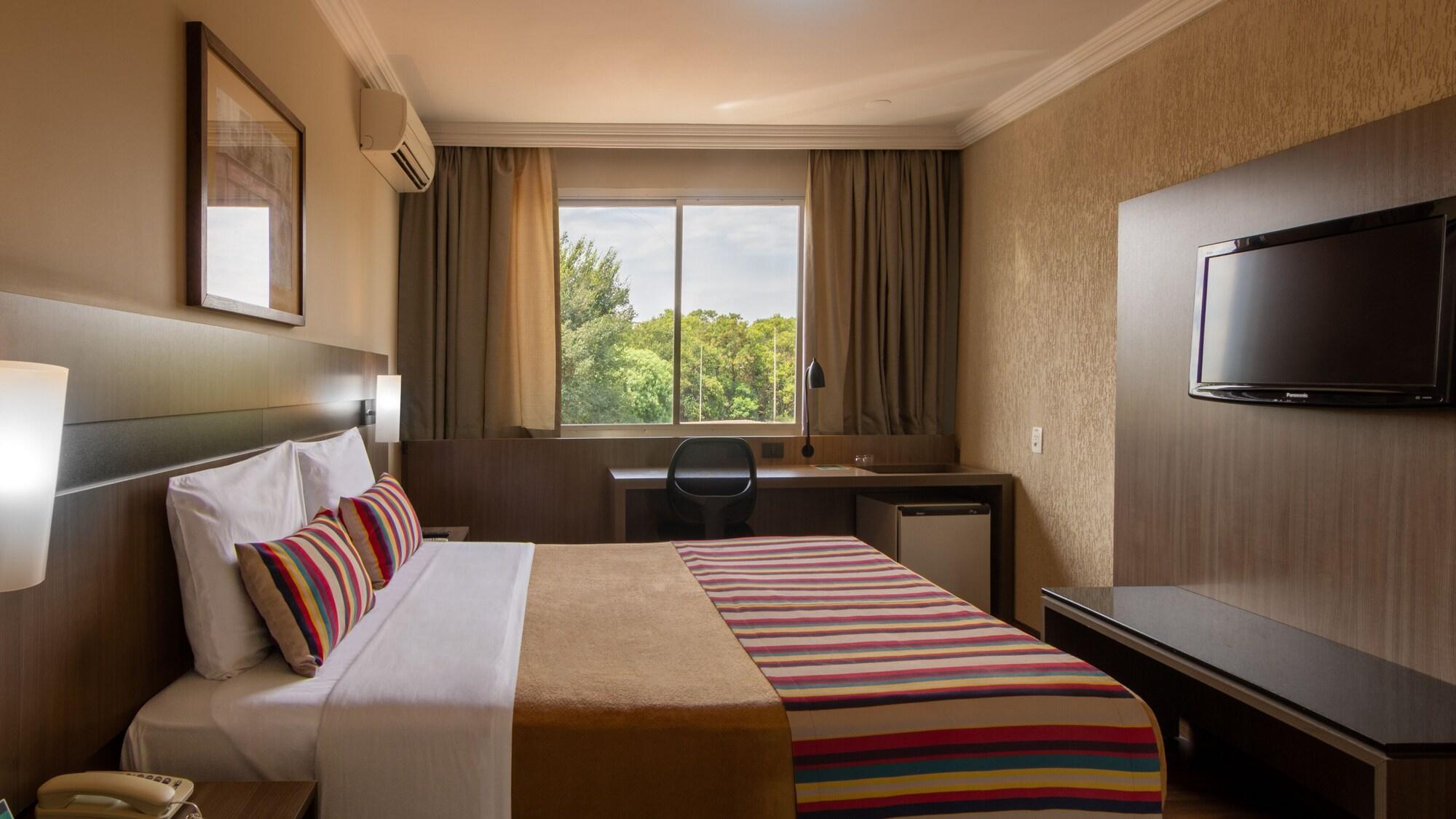 Hotel Deville Express Cascavel Cascavel  Luaran gambar