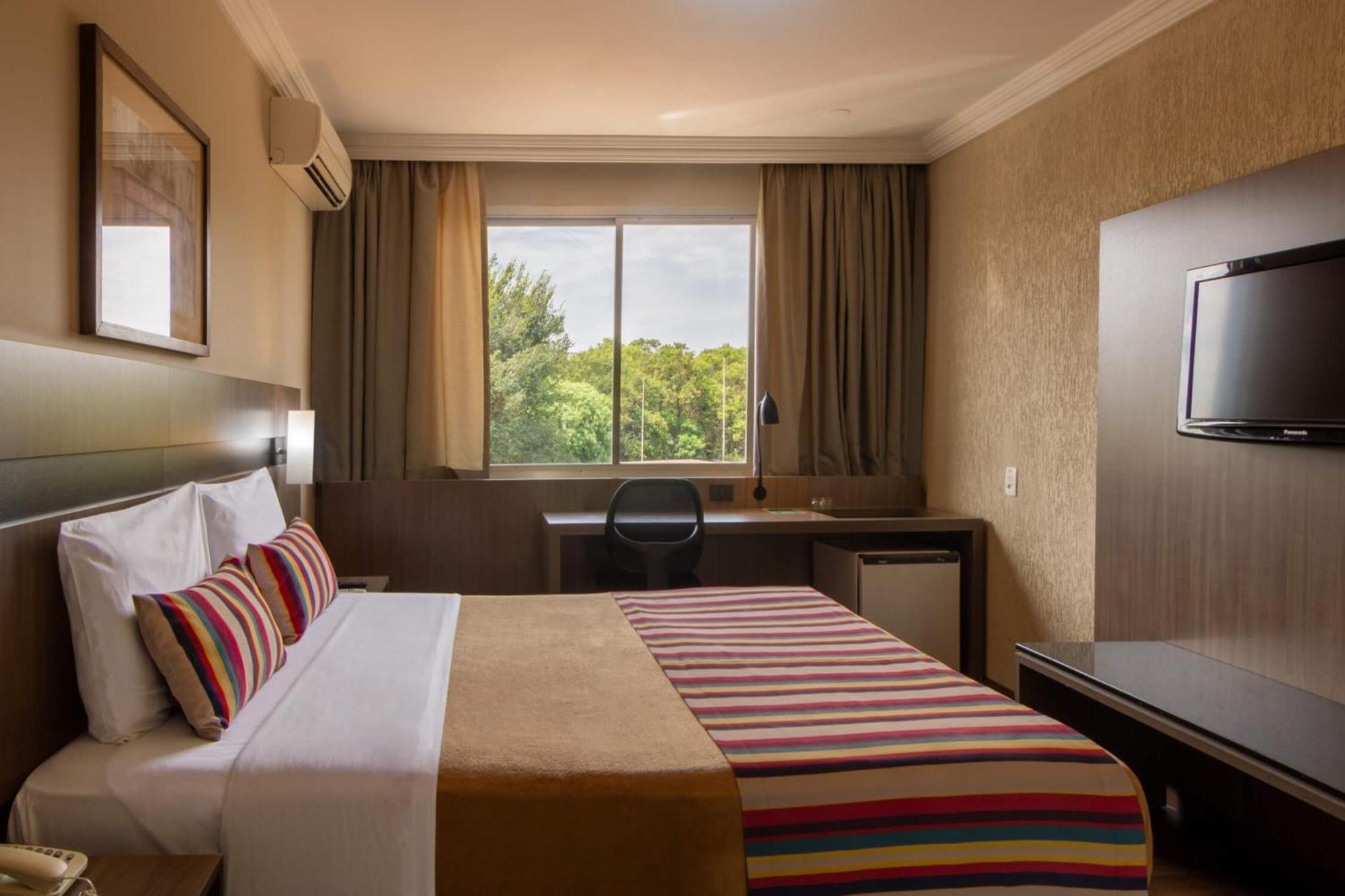 Hotel Deville Express Cascavel Cascavel  Luaran gambar