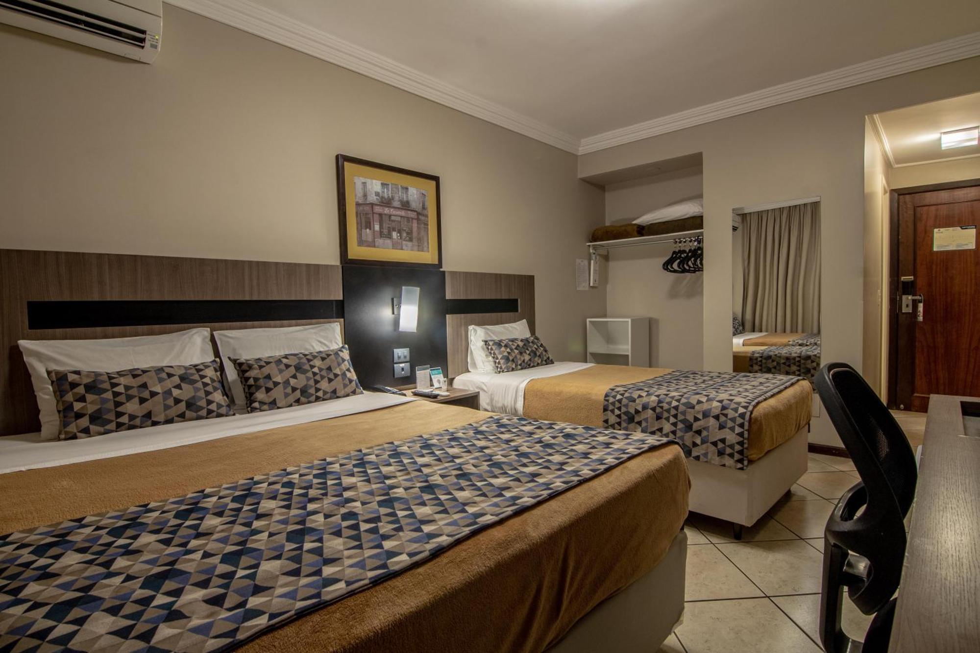 Hotel Deville Express Cascavel Cascavel  Luaran gambar